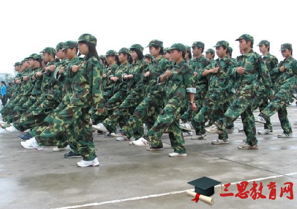 高中二班軍訓口號,高中班級口號大全