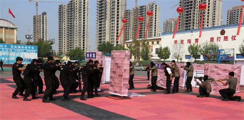 軍訓閱兵展風采，颯爽英姿致青春——金盾司法學?！皯c祝建國71周年暨2021年校閱式”大會隆重舉行
