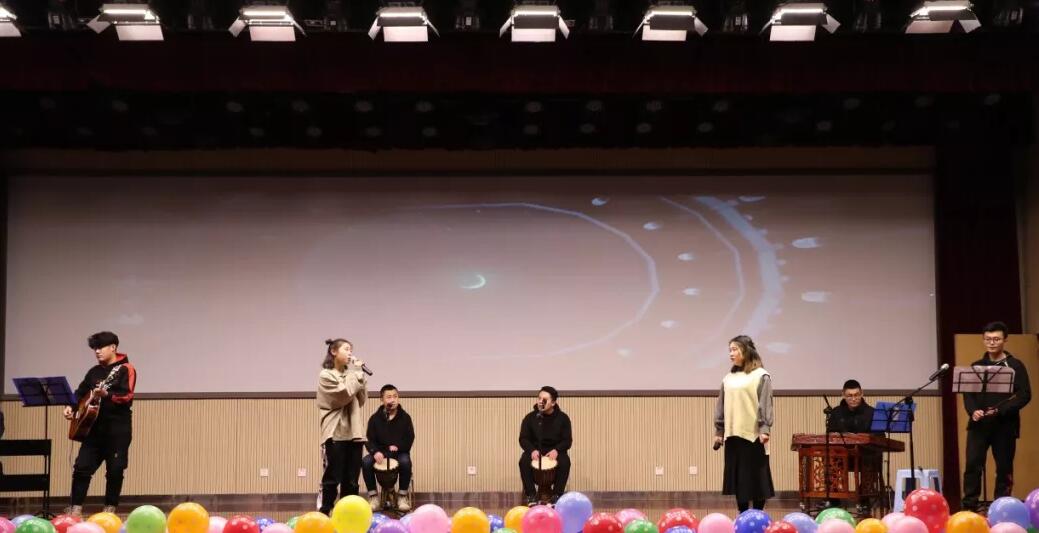 職業(yè)培訓學生參加中國石油大學（華東）教育發(fā)展中心2019新春聯(lián)歡會節(jié)目演出