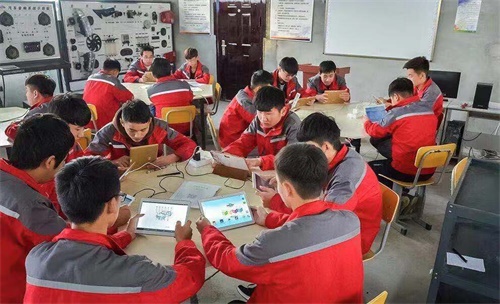 梁山縣職業(yè)中專開設(shè)了哪些春季高考班專業(yè)？