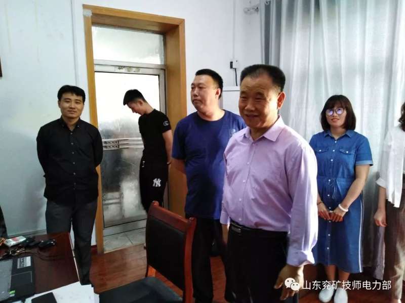 暖心！山東兗礦技師學(xué)院校領(lǐng)導(dǎo)為全國技能大賽學(xué)子們加油鼓勁！