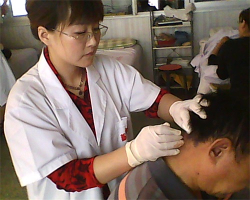 哪些人士可以到濟(jì)寧市世紀(jì)醫(yī)道職業(yè)培訓(xùn)學(xué)校進(jìn)行學(xué)習(xí)？