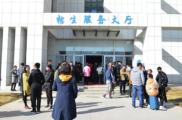 春招任務(wù)完成！山東公路技師學(xué)院進(jìn)行2019級(jí)春季新生入學(xué)報(bào)到