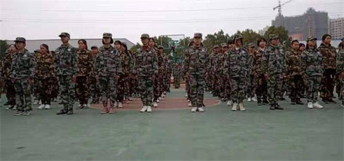 世界上沒有好的教育，只有適合的教育-------軍校職教中心（學(xué)院）