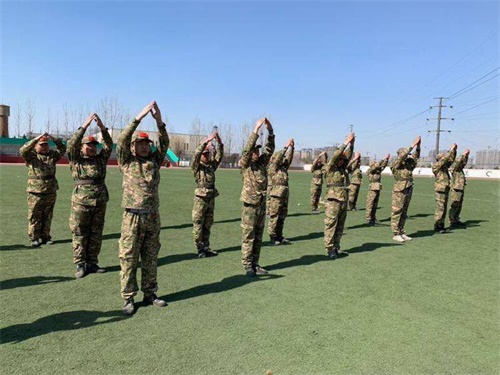 世界上沒有好的教育，只有適合的教育-------軍校職教中心（學(xué)院）