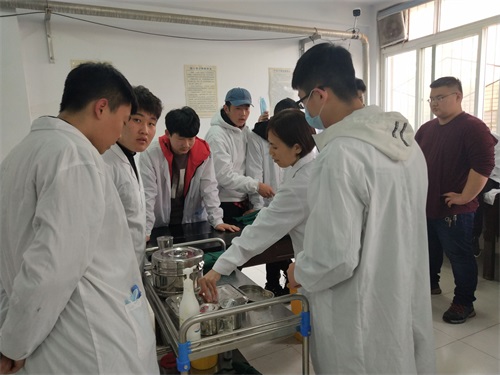 山東煤炭技術學院畢業(yè)班春季高考技能操作模擬訓練火熱進行中