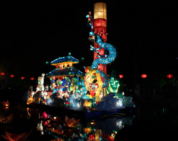 山東技校網(wǎng)-趵突泉花燈會(huì)