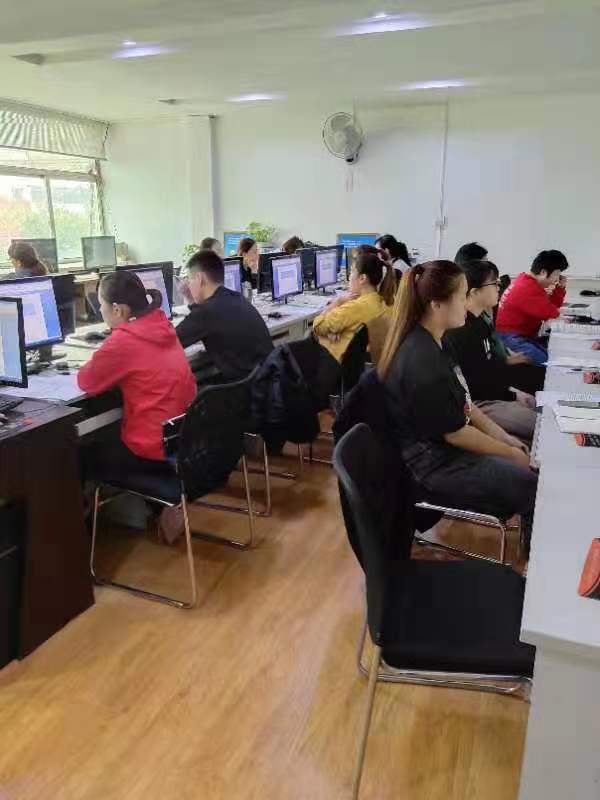 德州師大電腦設(shè)計培訓(xùn)學(xué)校有職業(yè)培訓(xùn)嗎？
