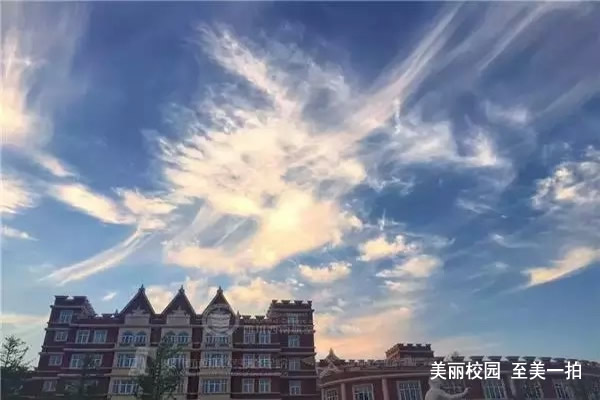 四川西南航空職業(yè)學(xué)院學(xué)校環(huán)境實(shí)拍圖片